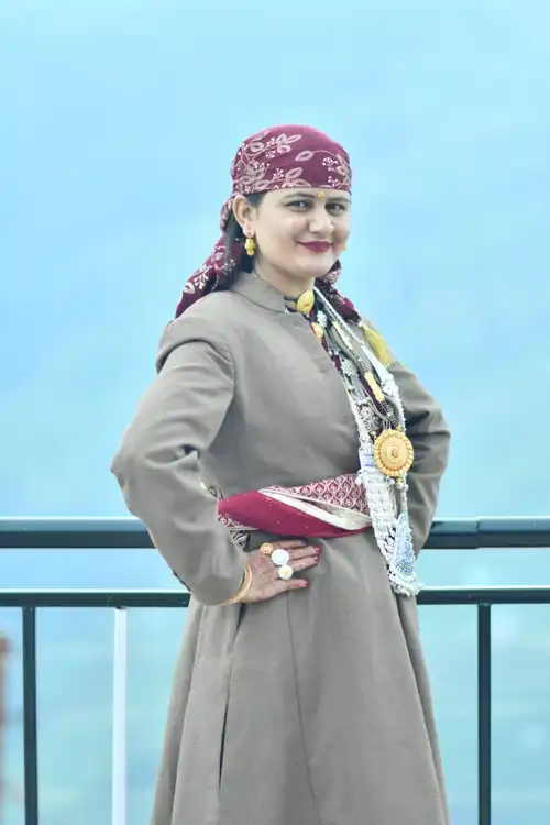 बुशैहरी पारंपरिक झुड़कै